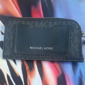 Michael Kors Logo Zip-Around Card Case